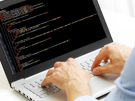 イメージ:プロジェクトもキャリアパスも、エンジニアの意欲次第。